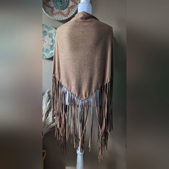 Faux Suede Tan Fringe Wrap - Picture 4 of 7
